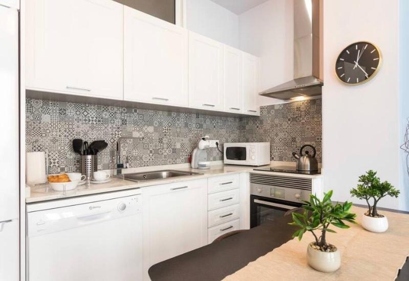 Lovely Barrio Apartment Аликанте Екстериор снимка